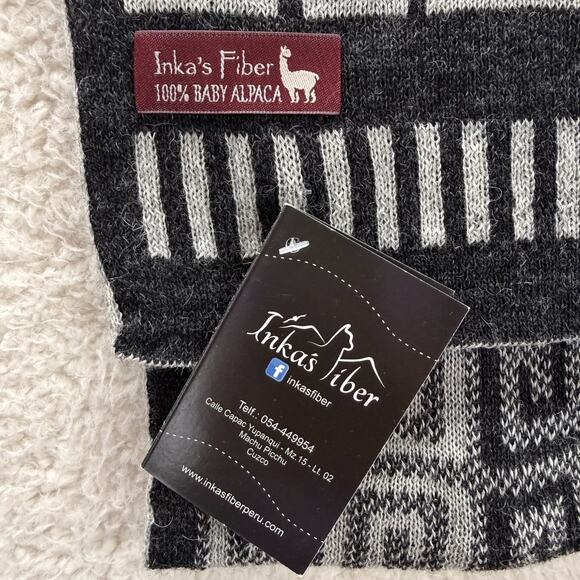 Inka's Fiber Open Scarf 100% Baby Alpaca 73"x9.5" Gray Black Greek Pattern Peru - Picture 5 of 8